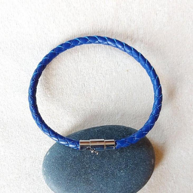 Bracelet Acier et Cuir tressé bleu électrique 4 mm