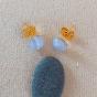 Clous d'oreilles dorés en Calcédoine 8 mm